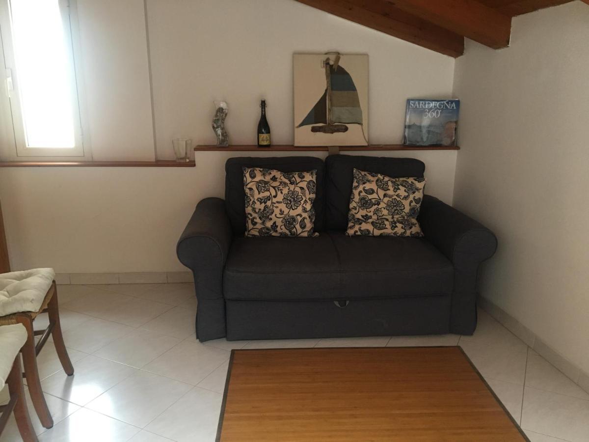 Апартаменты Deliziosa Mansarda Nel Quartiere Marina - Cagliari Q8577 Экстерьер фото