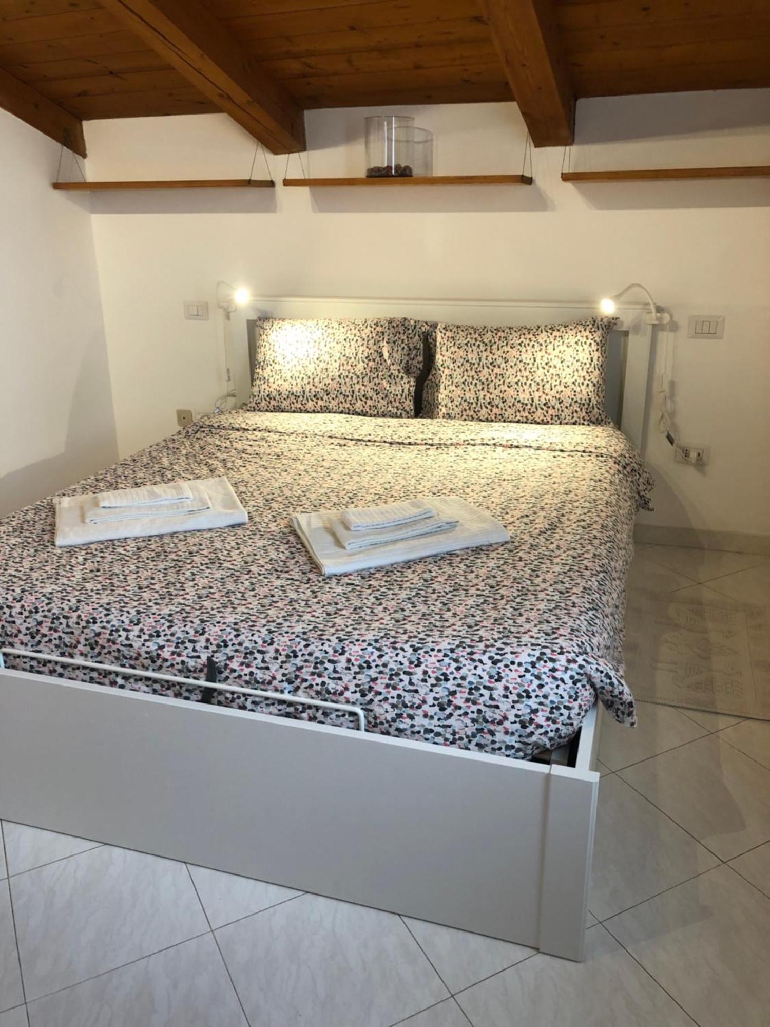 Апартаменты Deliziosa Mansarda Nel Quartiere Marina - Cagliari Q8577 Экстерьер фото